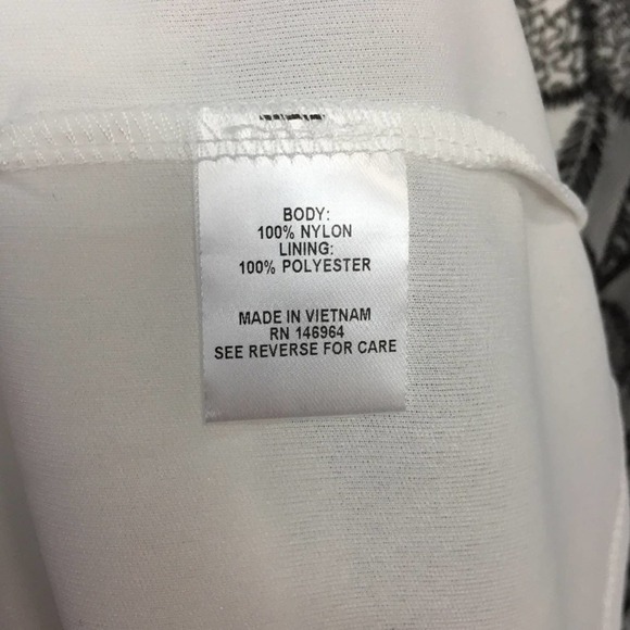 SIGNATURE by Robbie Bee Intricate Embroidered Floral A-Line Dress Women’s Size S - Picture 8 of 8